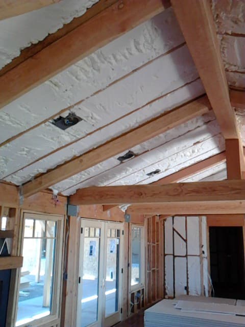 How Spray Foam Insulation for Metal Buildings Reduces Noise